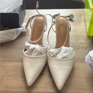 LULUs white heels